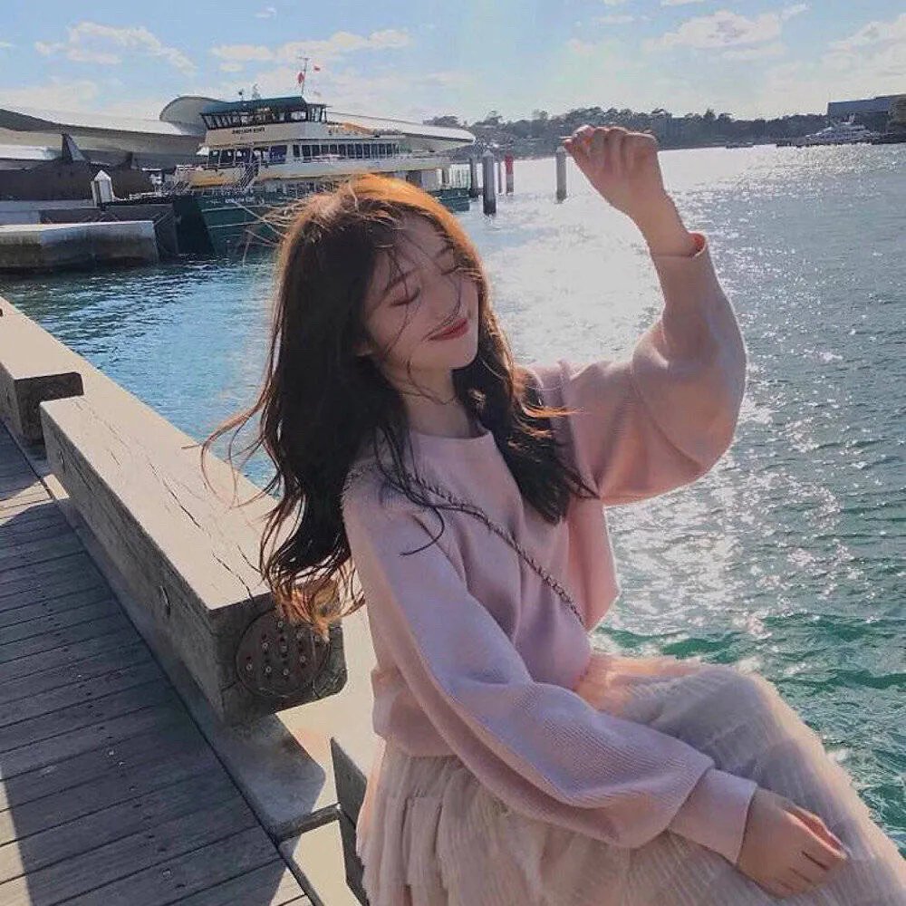 她与她的自画像